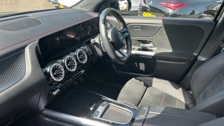 Mercedes-Benz Eqa 350 4M 215kW AMG Line Executive 66.5kWh 5dr At Electric Hatchback